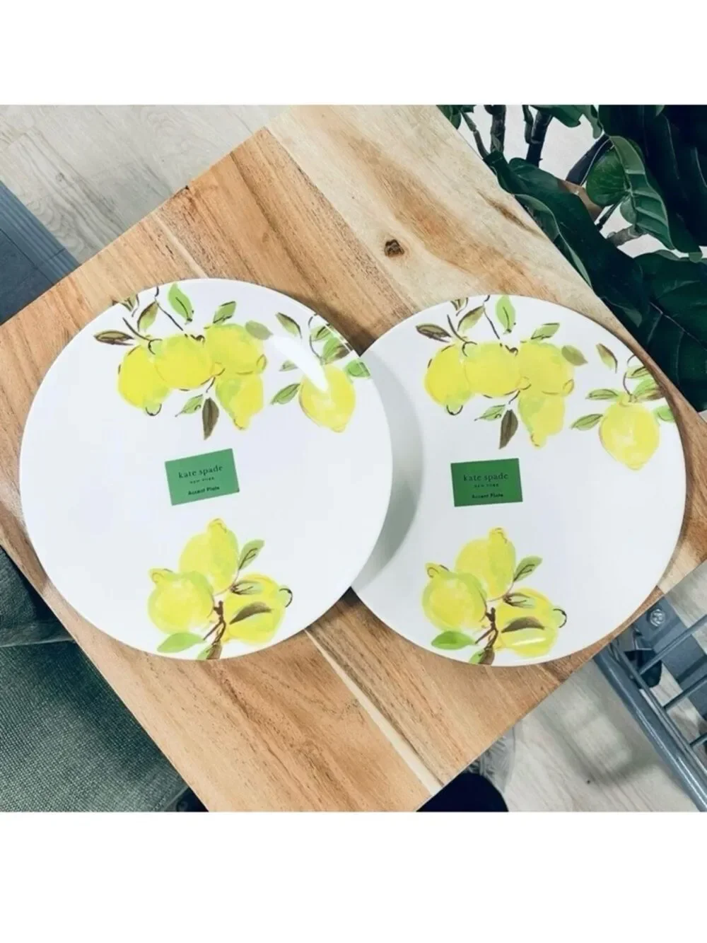 NWT Gorgeous Kate Spade New York Set of 2 White Melamine Lemons 9” Accent plates